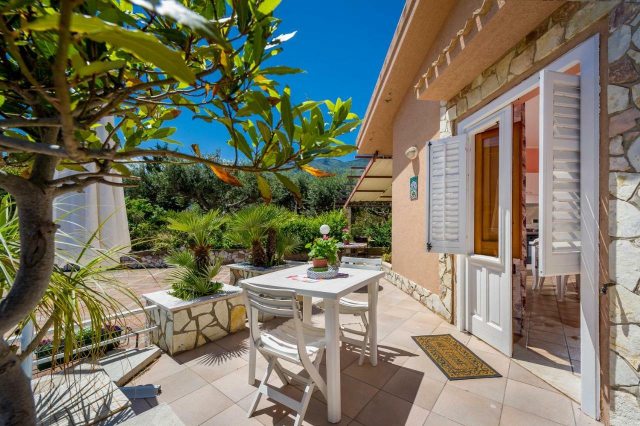 Villa Oasi Del Relax Castellammare del Golfo Exteriör bild