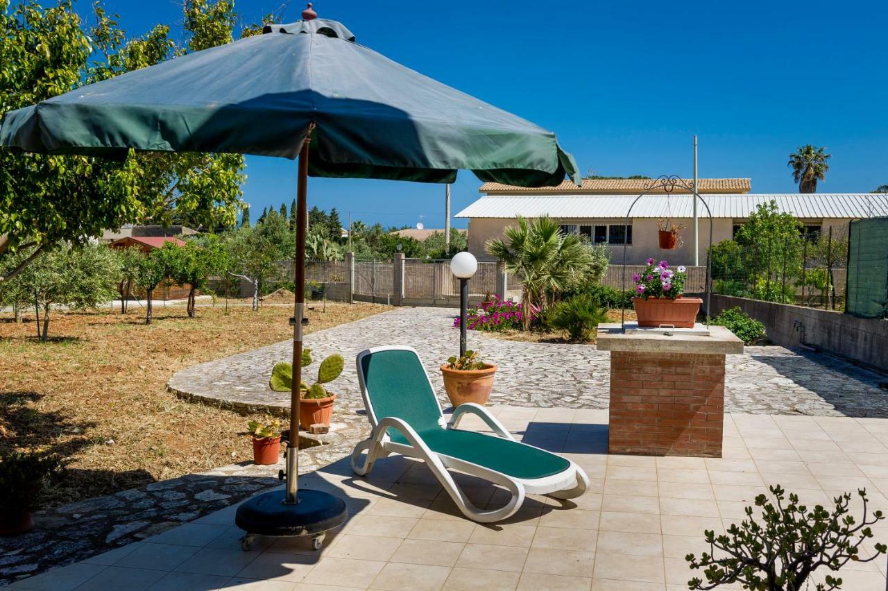 Villa Oasi Del Relax Castellammare del Golfo Exteriör bild